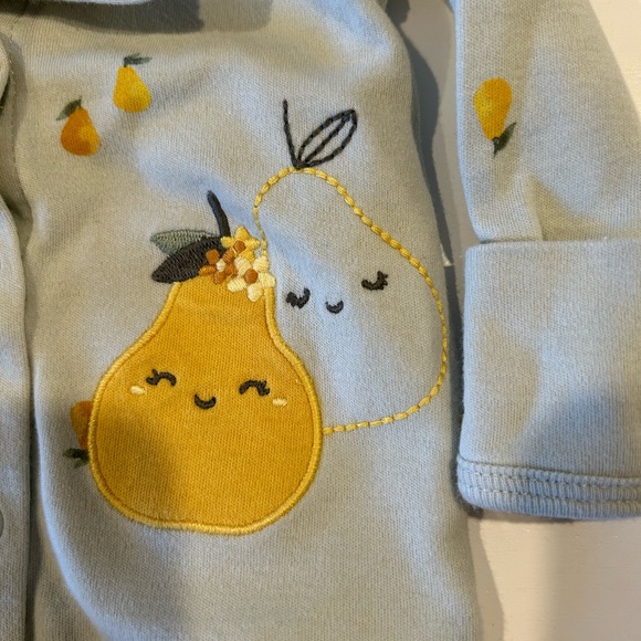 Pear onesie - Picture 4 of 4